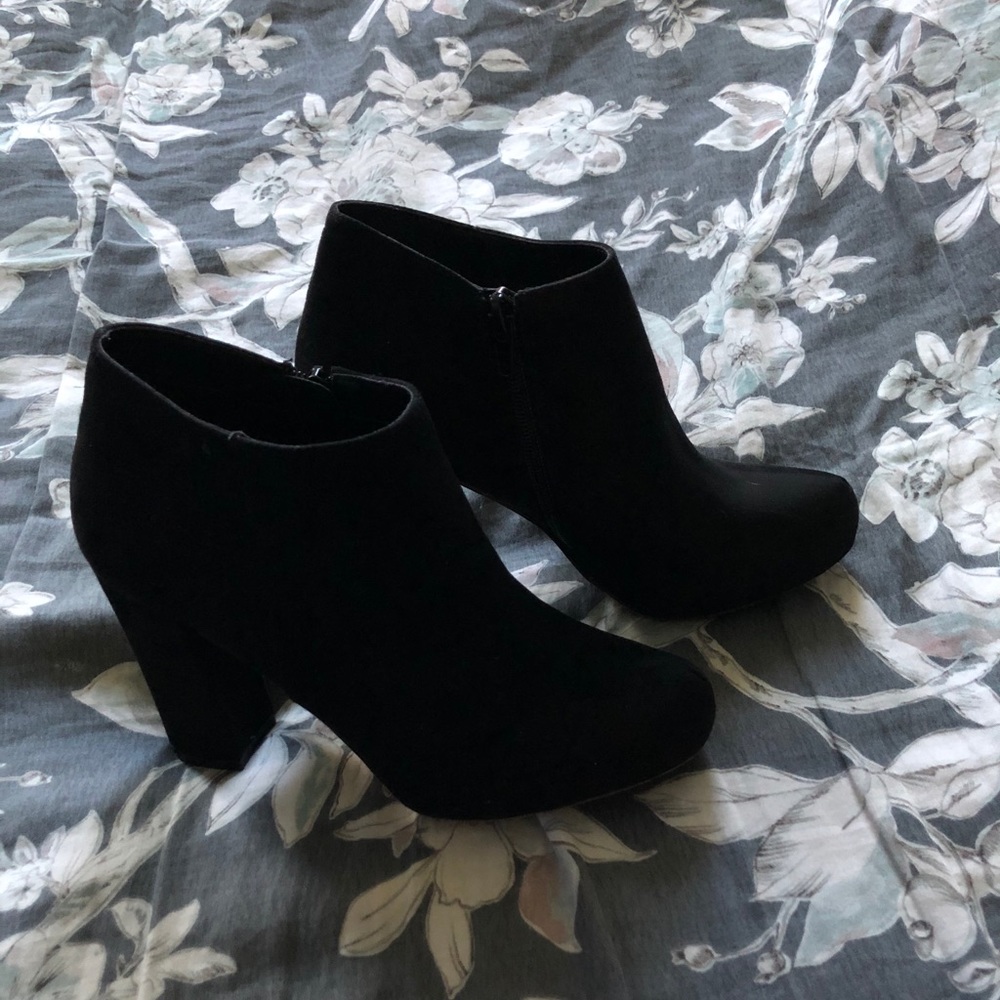 Madden NYC booties. *Never Worn*